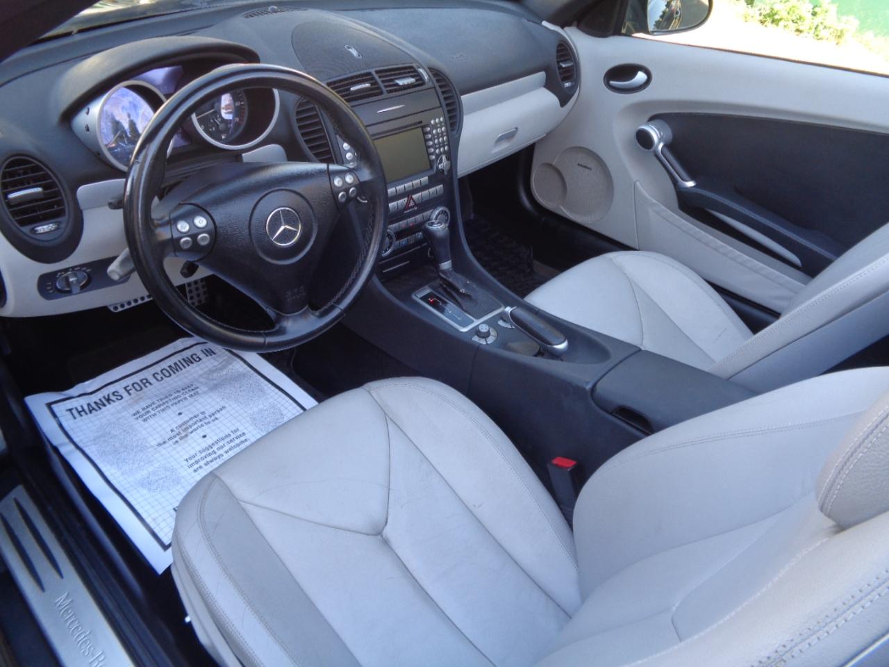 Mercedes-Benz SLK-Class Roadster 3.5L 2005