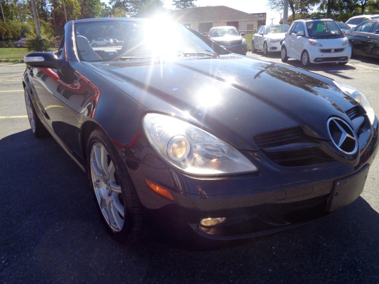 Mercedes-Benz SLK-Class Roadster 3.5L 2005