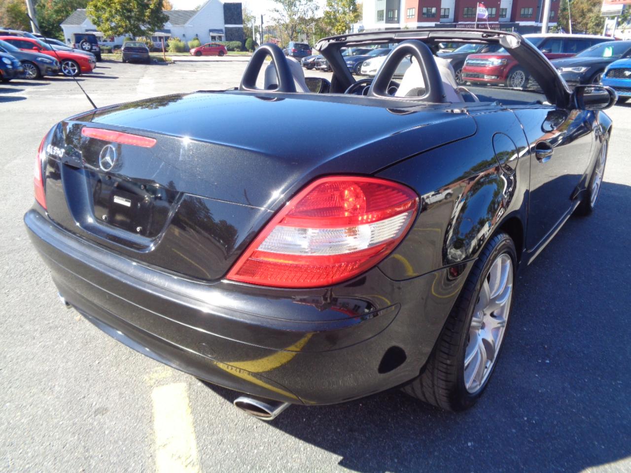 Mercedes-Benz SLK-Class Roadster 3.5L 2005