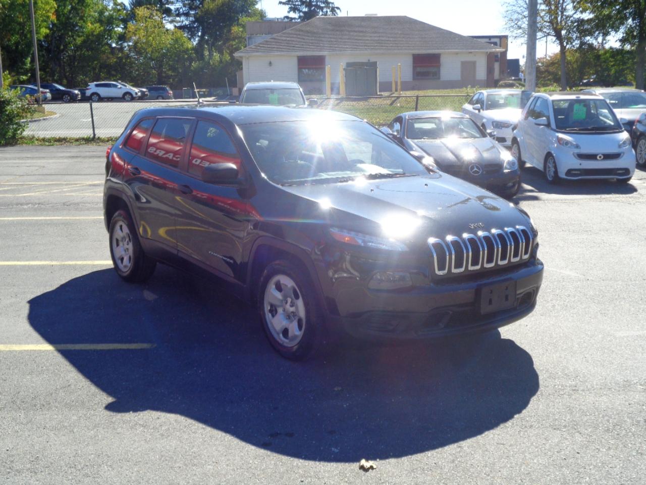 Jeep Cherokee FWD 4dr Sport 2015