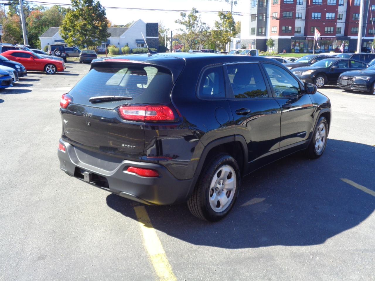 Jeep Cherokee FWD 4dr Sport 2015