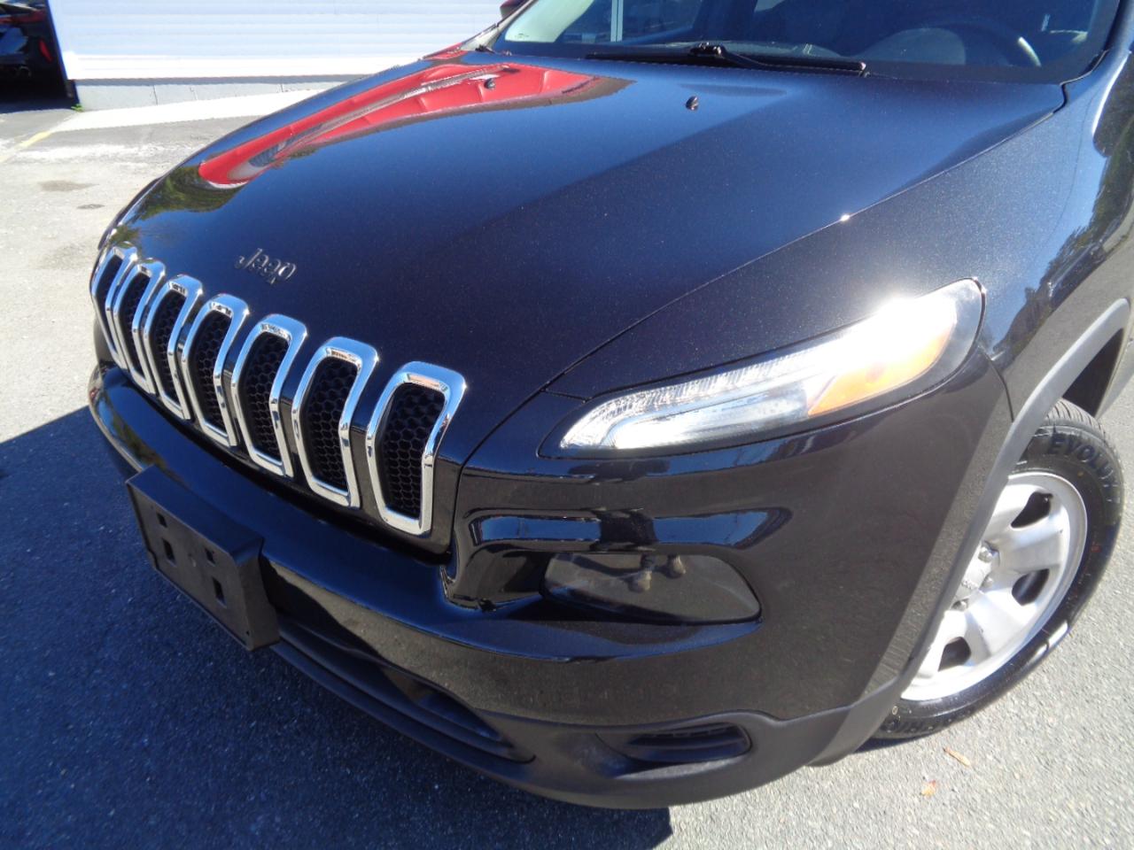 Jeep Cherokee FWD 4dr Sport 2015