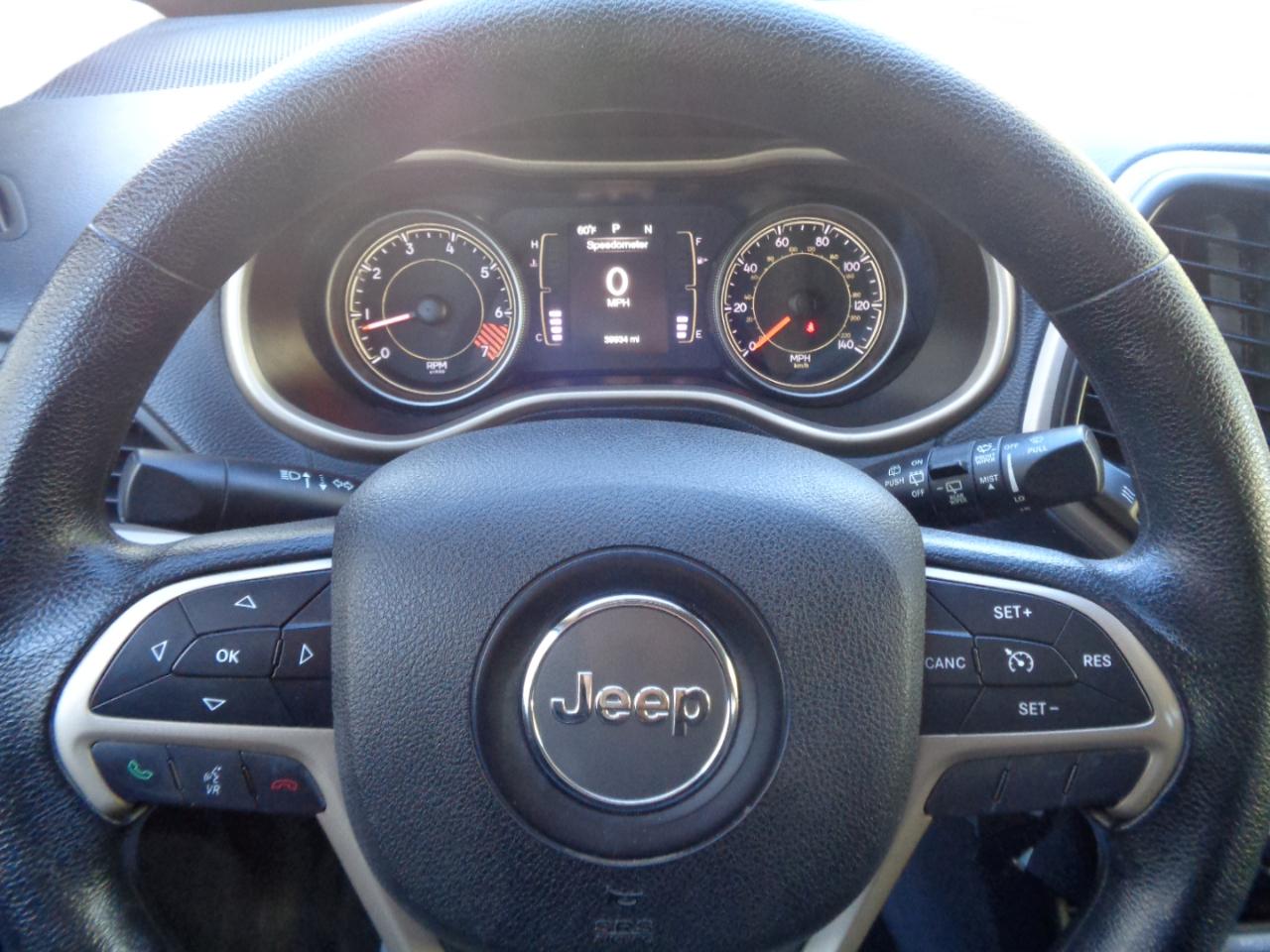 Jeep Cherokee FWD 4dr Sport 2015
