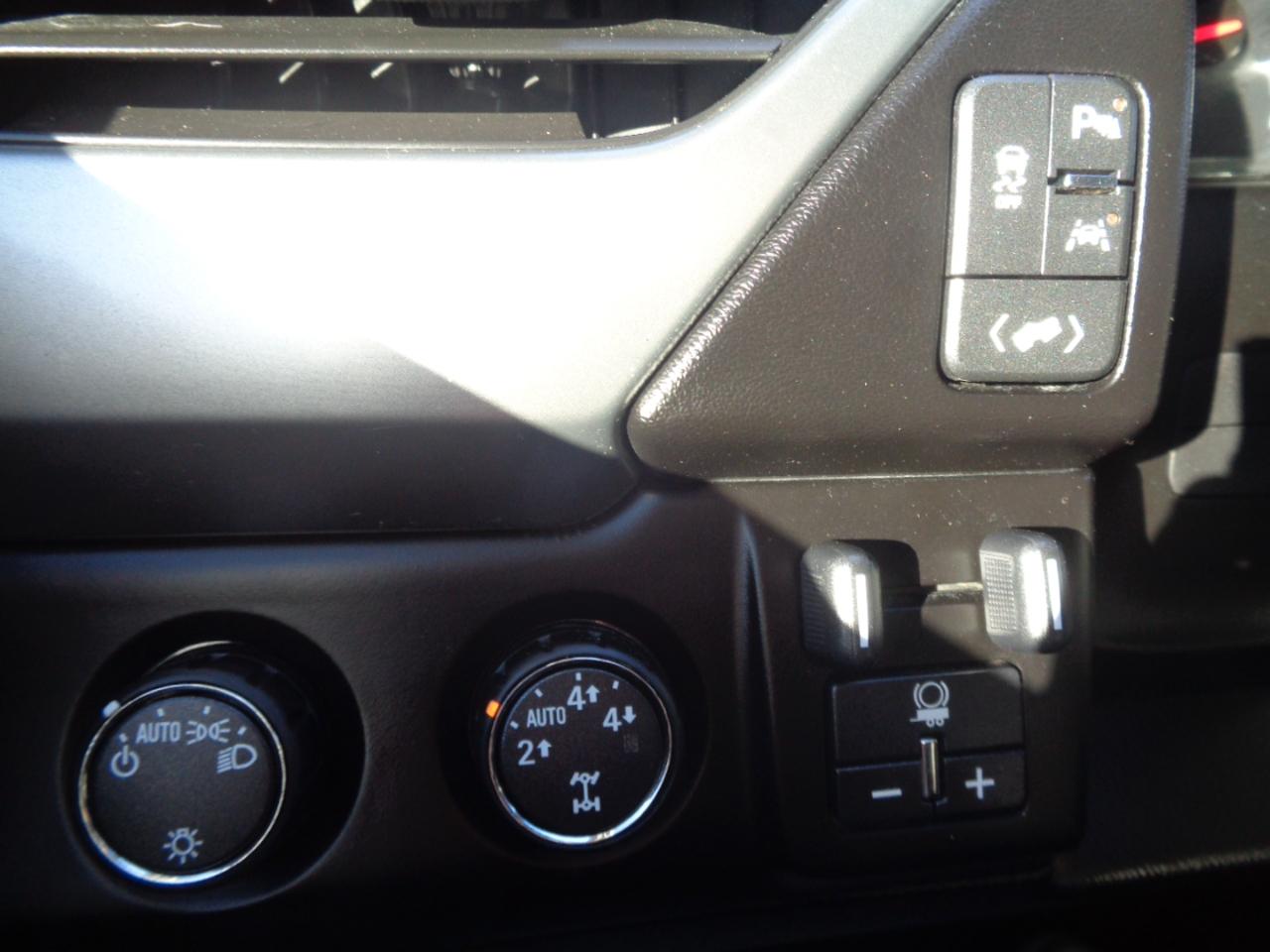 Chevrolet Tahoe 4WD 4dr LT 2016