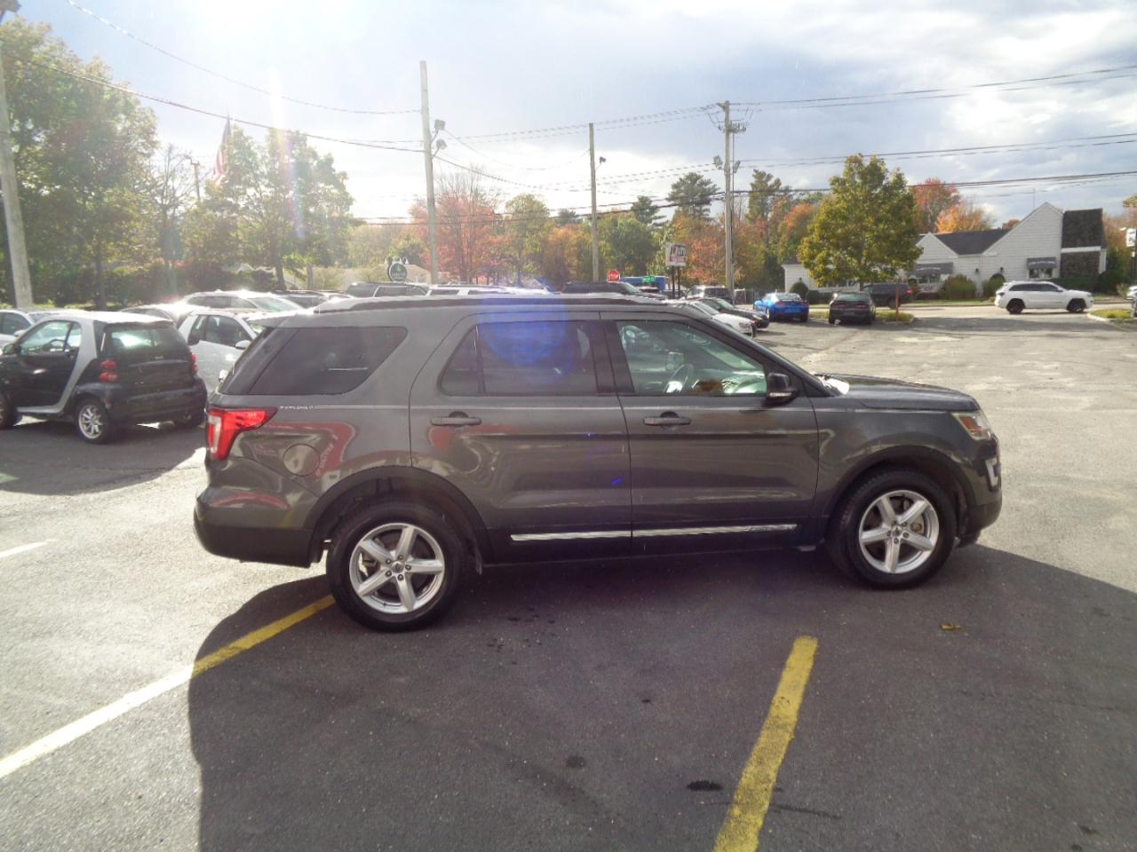 Ford Explorer XLT 4WD 2017