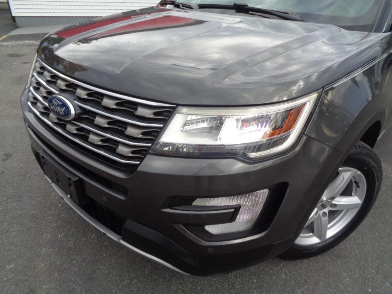 Ford Explorer XLT 4WD 2017