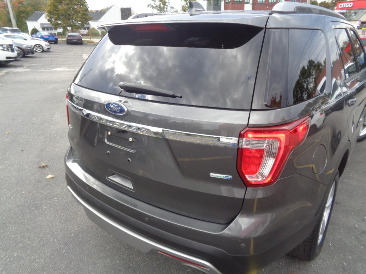 Ford Explorer XLT 4WD 2017