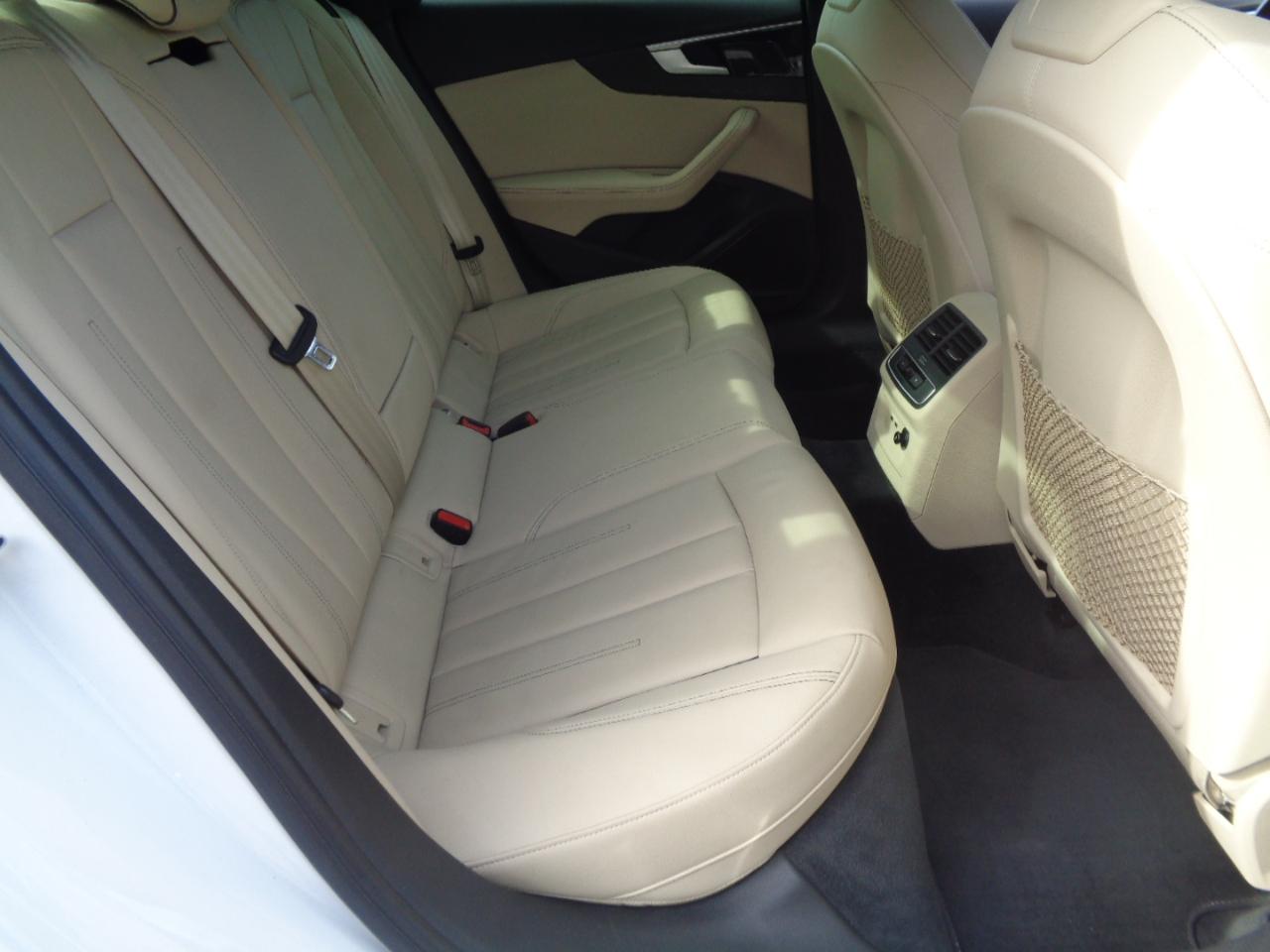Audi A4 Sedan S line Premium Plus 45 TFSI quattro 2021