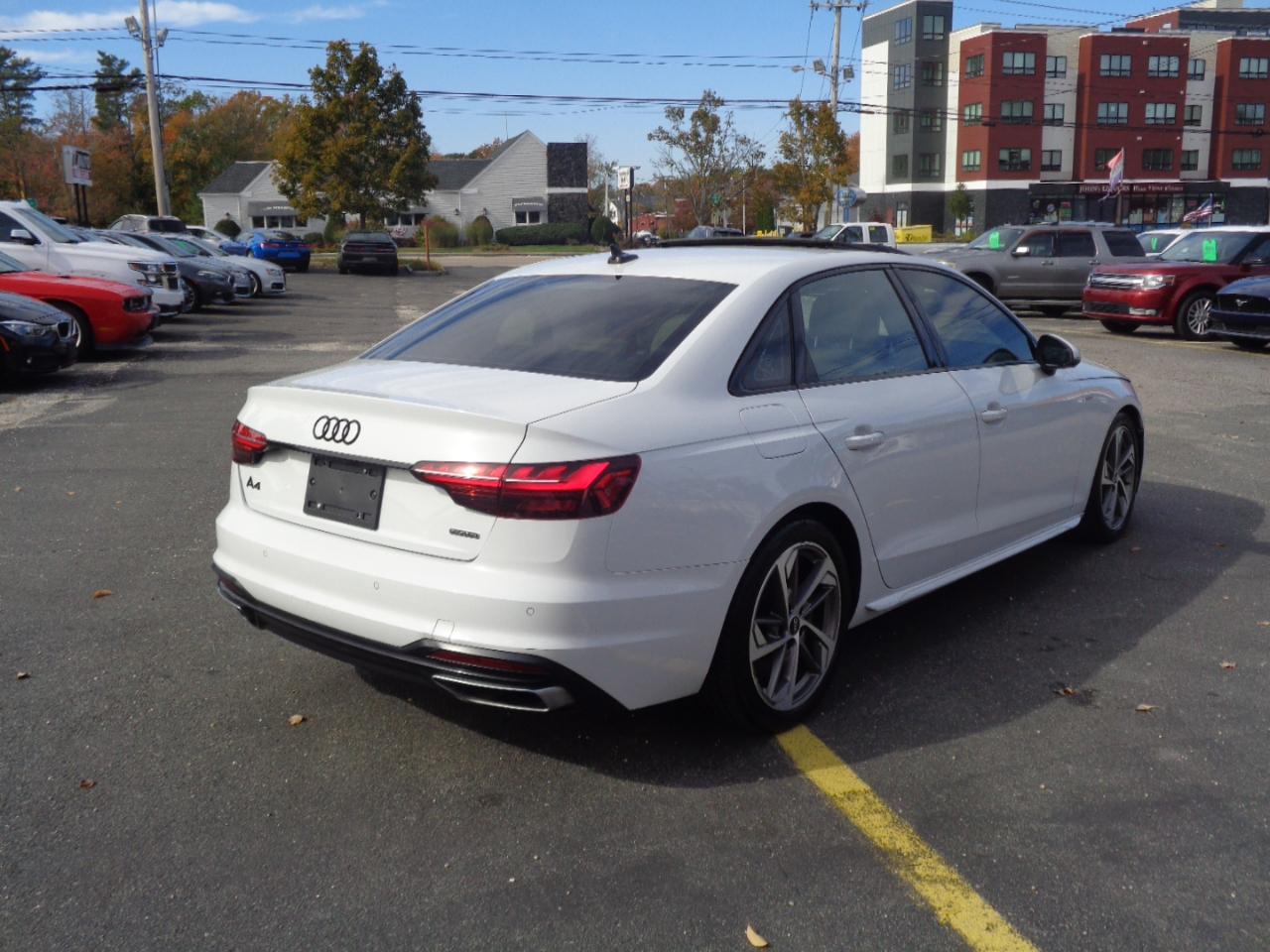 Audi A4 Sedan S line Premium Plus 45 TFSI quattro 2021