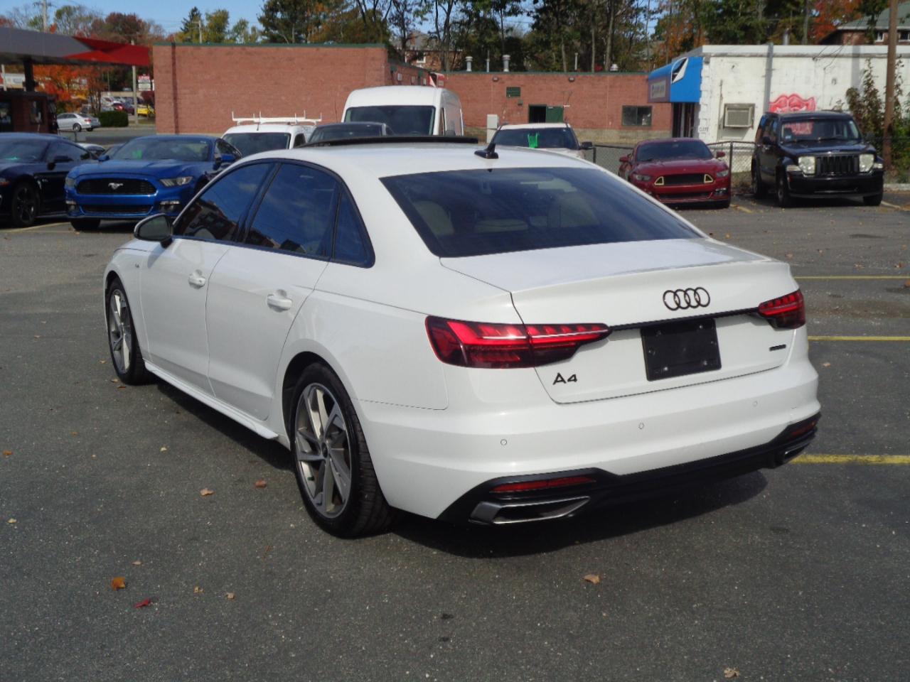 Audi A4 Sedan S line Premium Plus 45 TFSI quattro 2021