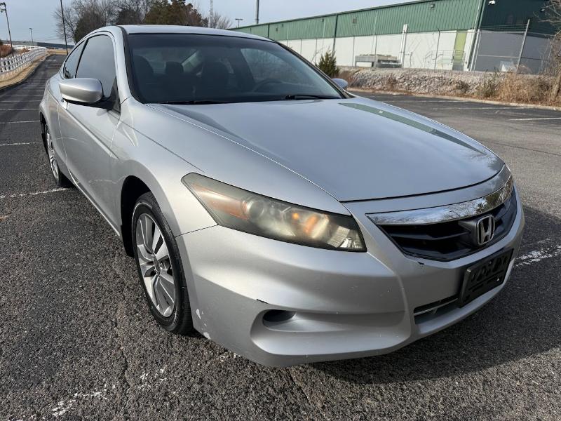 Honda Accord EX coupe AT 2011