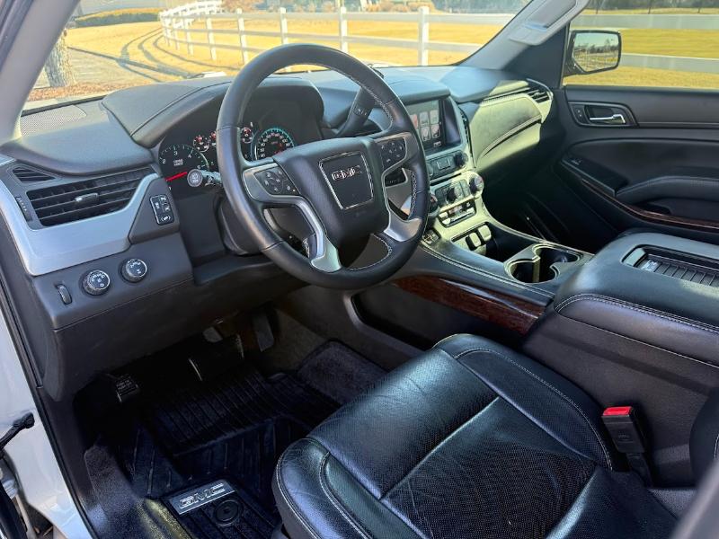 GMC Yukon SLT 4WD 2017