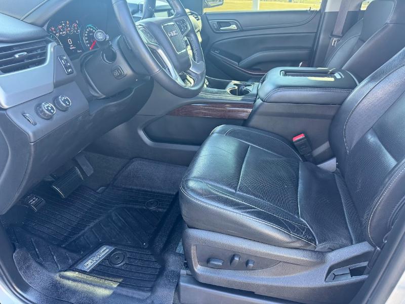 GMC Yukon SLT 4WD 2017