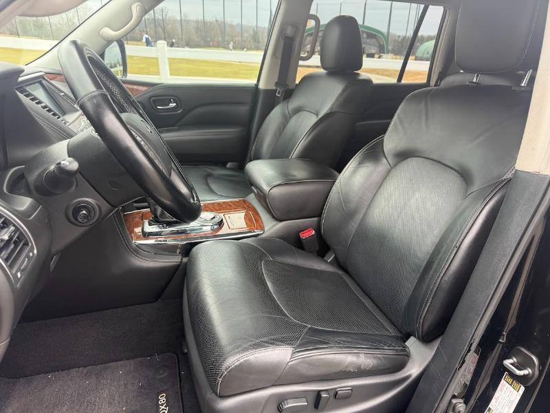 Infiniti QX80 LUXE 2019