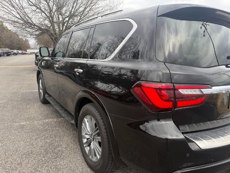 Infiniti QX80 LUXE 2019