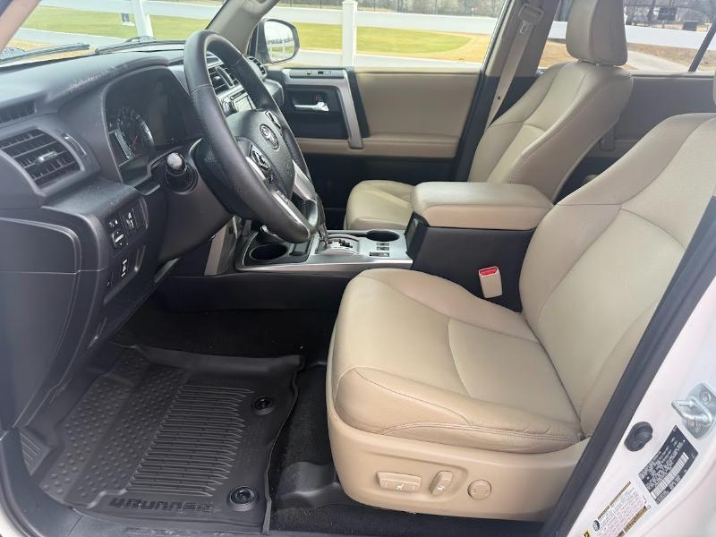 Toyota 4Runner SR5 4WD 2014