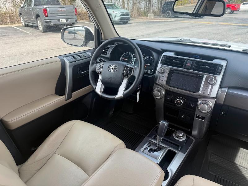 Toyota 4Runner SR5 4WD 2014