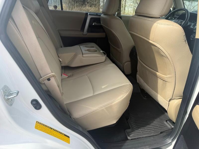 Toyota 4Runner SR5 4WD 2014