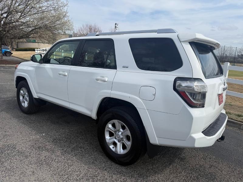 Toyota 4Runner SR5 4WD 2014