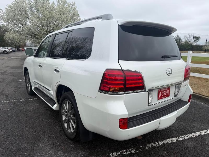 Lexus LX 570 Sport Utility 2011