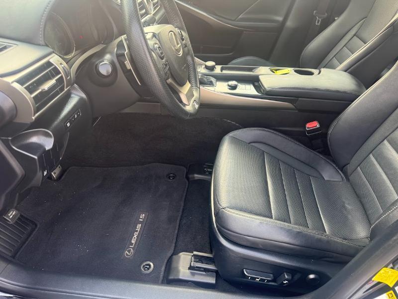 Lexus IS 250 RWD 2014