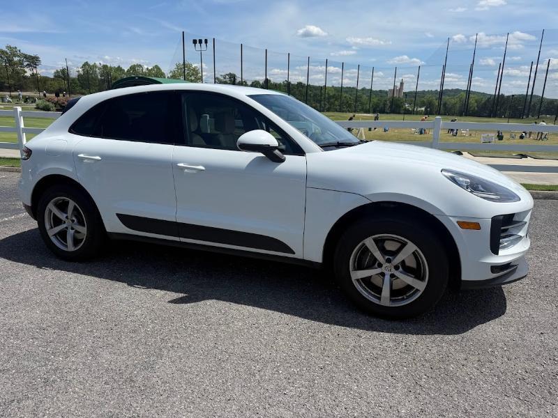 Porsche Macan Base 2021