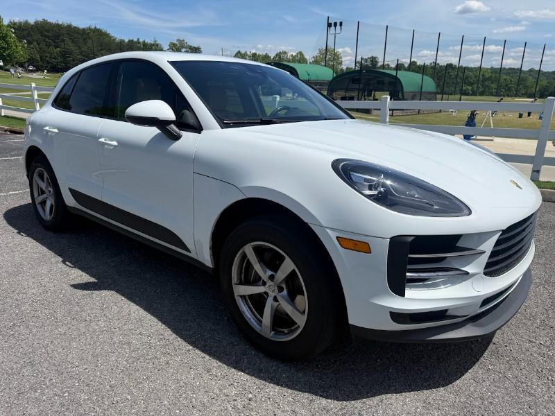 Porsche Macan Base 2021