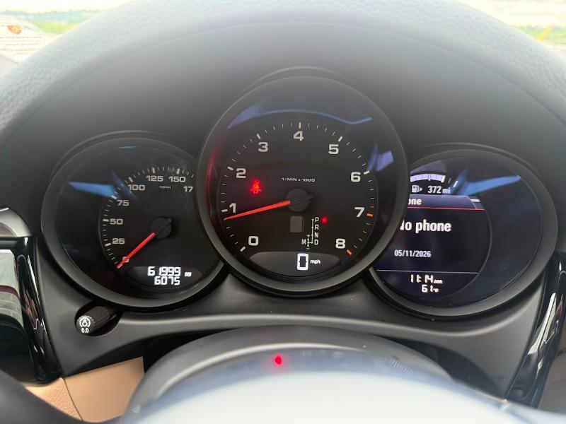 Porsche Macan Base 2021