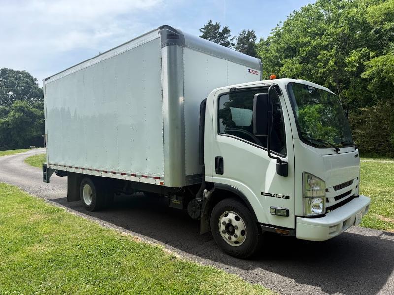Isuzu NPR  2017