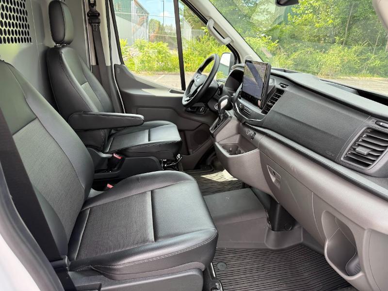 Ford Transit 250 Van 2026
