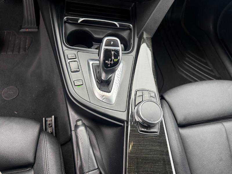 BMW 3-Series Sport Wagon 330i xDrive SULEV 2018