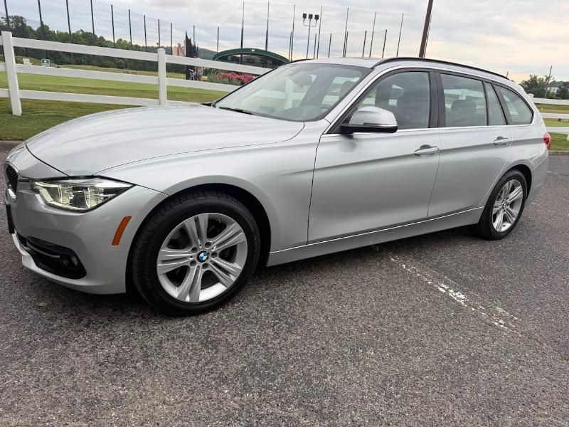 BMW 3-Series Sport Wagon 330i xDrive SULEV 2018