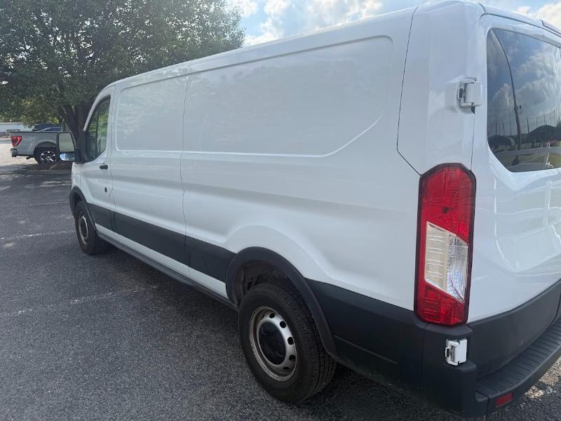 Ford Transit 250 Van Low Roof w/Sliding Pass. 148-in. WB 2021