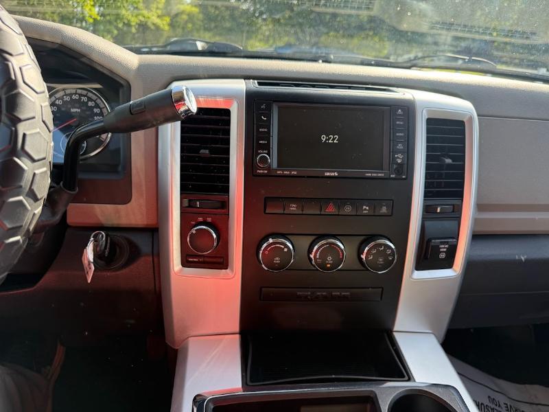 Dodge Ram 2500 Laramie Mega Cab 4WD 2011