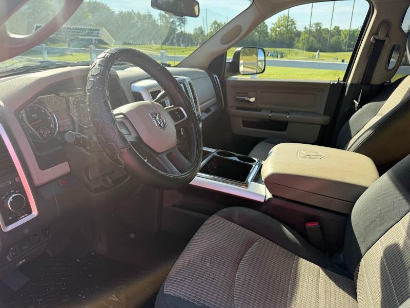 Dodge Ram 2500 Laramie Mega Cab 4WD 2011