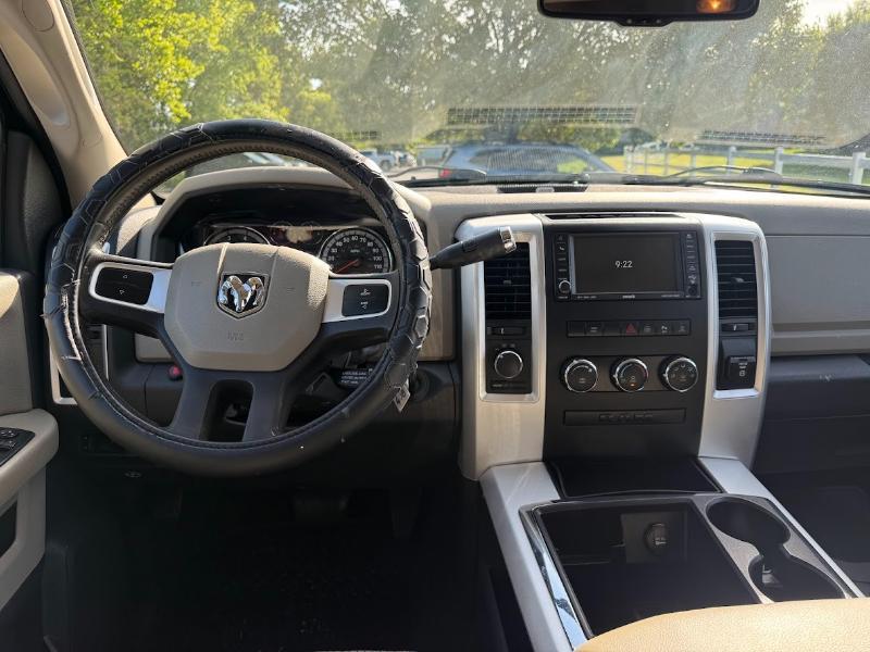 Dodge Ram 2500 Laramie Mega Cab 4WD 2011