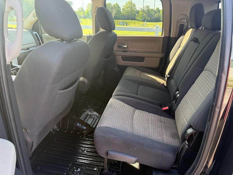 Dodge Ram 2500 Laramie Mega Cab 4WD 2011