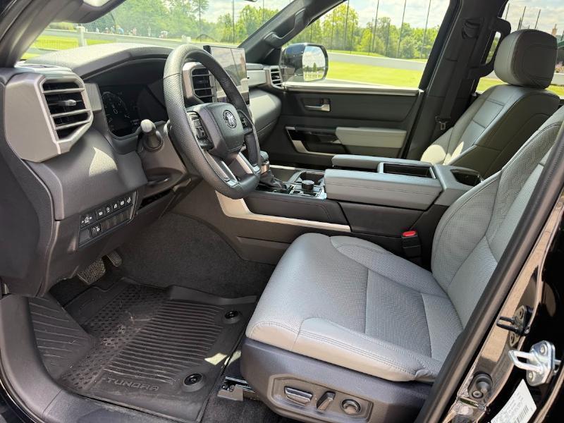 Toyota Tundra Limited CrewMax 4WD 2025