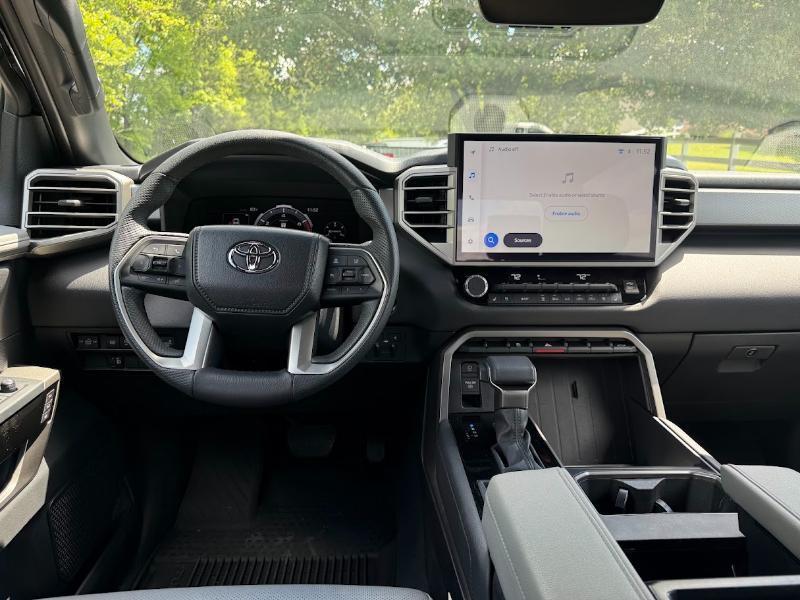 Toyota Tundra Limited CrewMax 4WD 2025