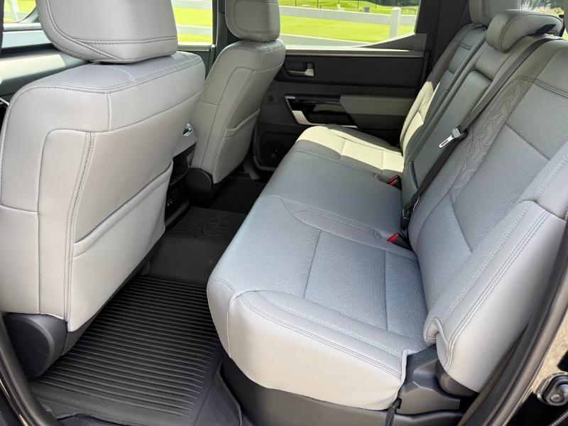 Toyota Tundra Limited CrewMax 4WD 2025