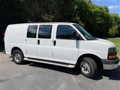 2015 GMC Savana 
