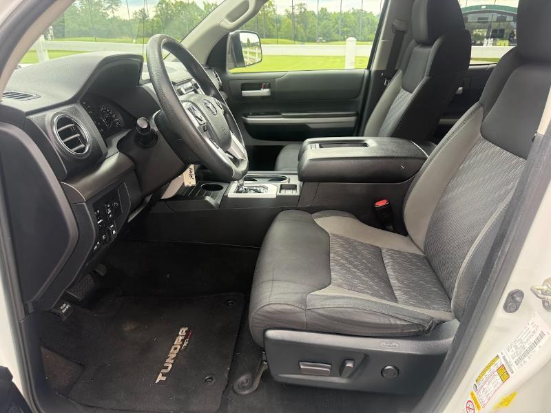 Toyota Tundra SR5 5.7L V8 FFV CrewMax 4WD 2018