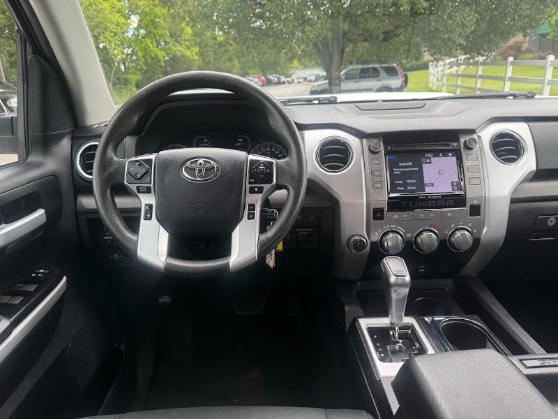 Toyota Tundra SR5 5.7L V8 FFV CrewMax 4WD 2018