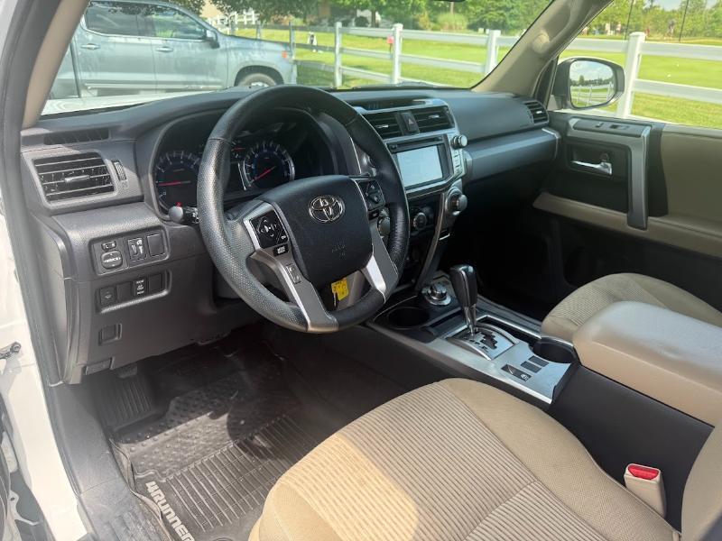 Toyota 4Runner SR5 4WD 2019