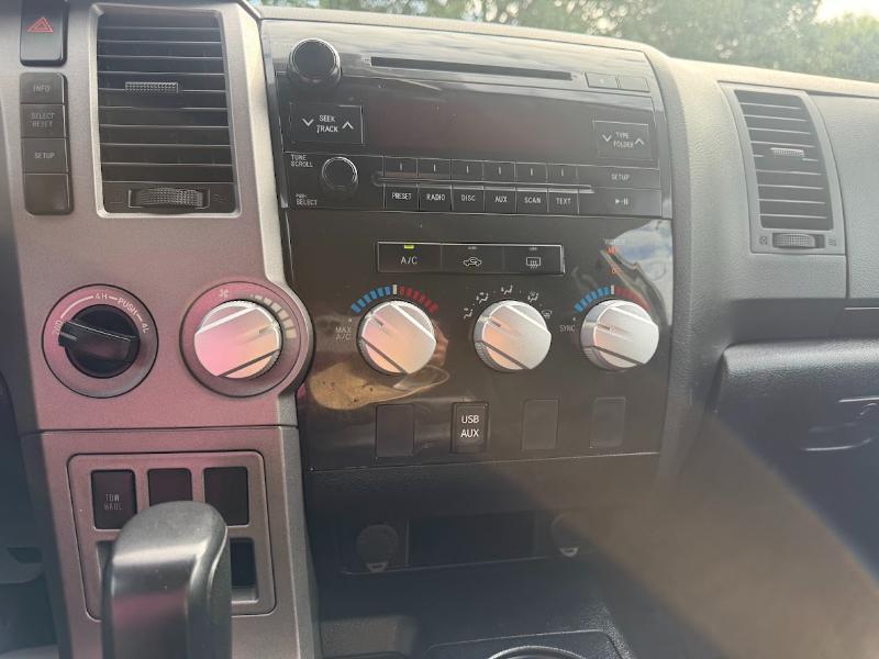 Toyota Tundra Tundra-Grade CrewMax 5.7L FFV 4WD 2012