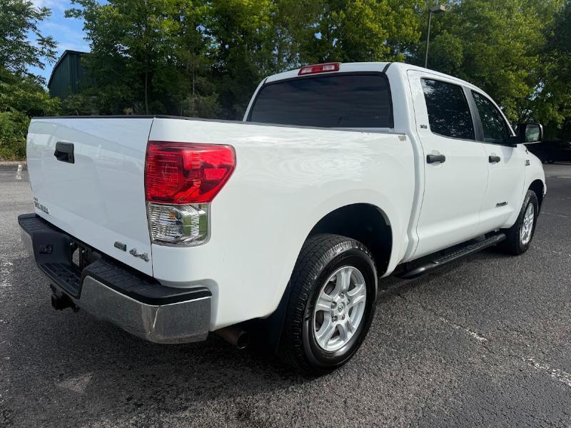 Toyota Tundra Tundra-Grade CrewMax 5.7L FFV 4WD 2012