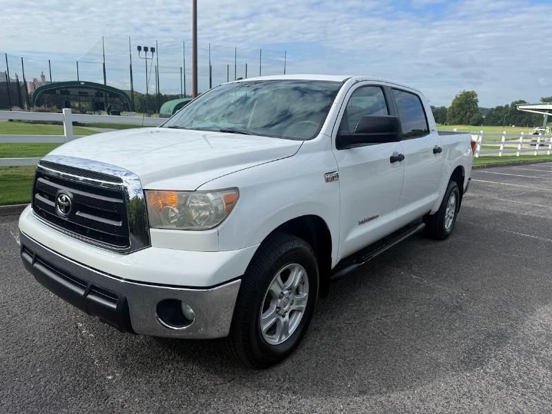 Toyota Tundra Tundra-Grade CrewMax 5.7L FFV 4WD 2012