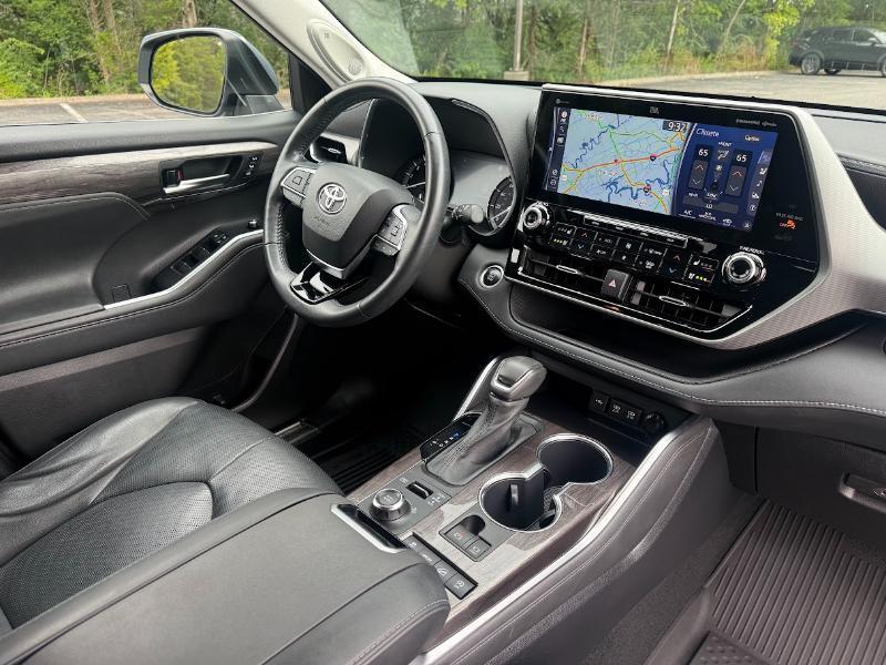 Toyota Highlander Platinum AWD V6 2021