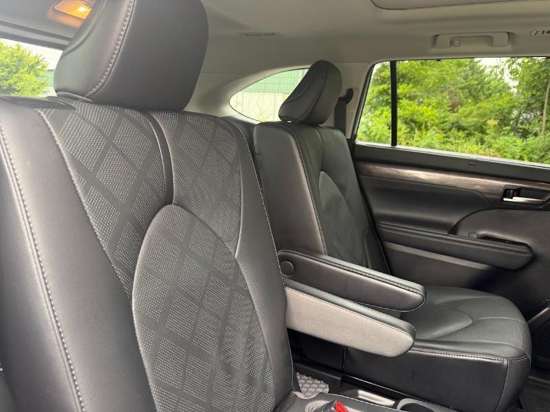 Toyota Highlander Platinum AWD V6 2021