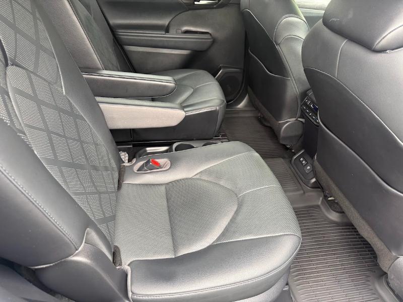 Toyota Highlander Platinum AWD V6 2021